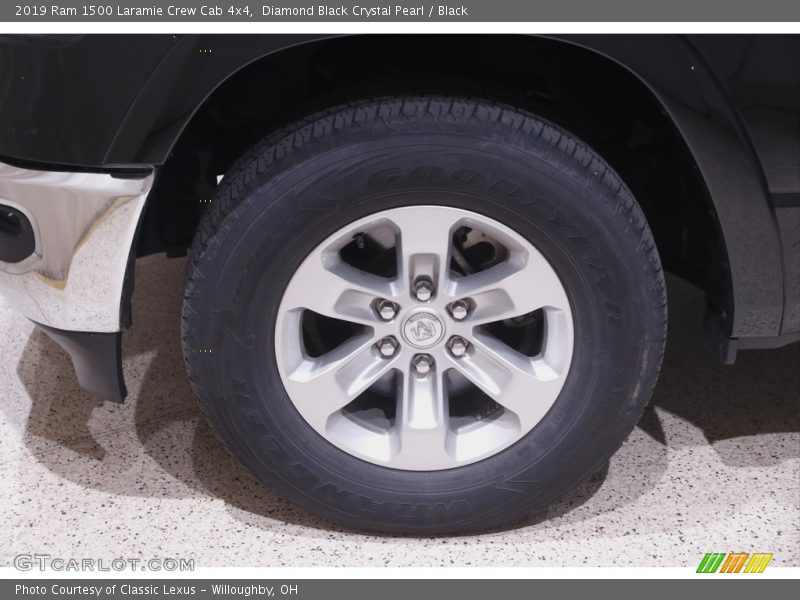 Diamond Black Crystal Pearl / Black 2019 Ram 1500 Laramie Crew Cab 4x4