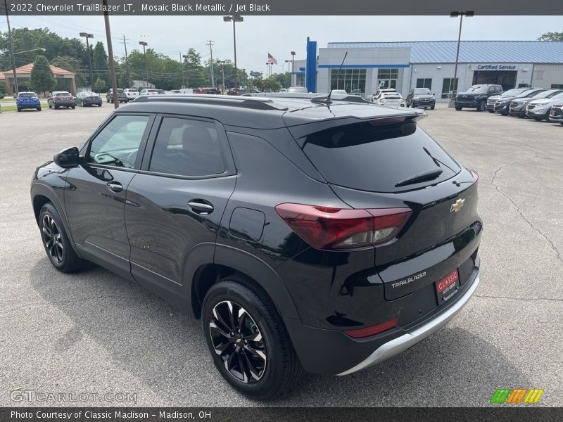 Mosaic Black Metallic / Jet Black 2022 Chevrolet TrailBlazer LT
