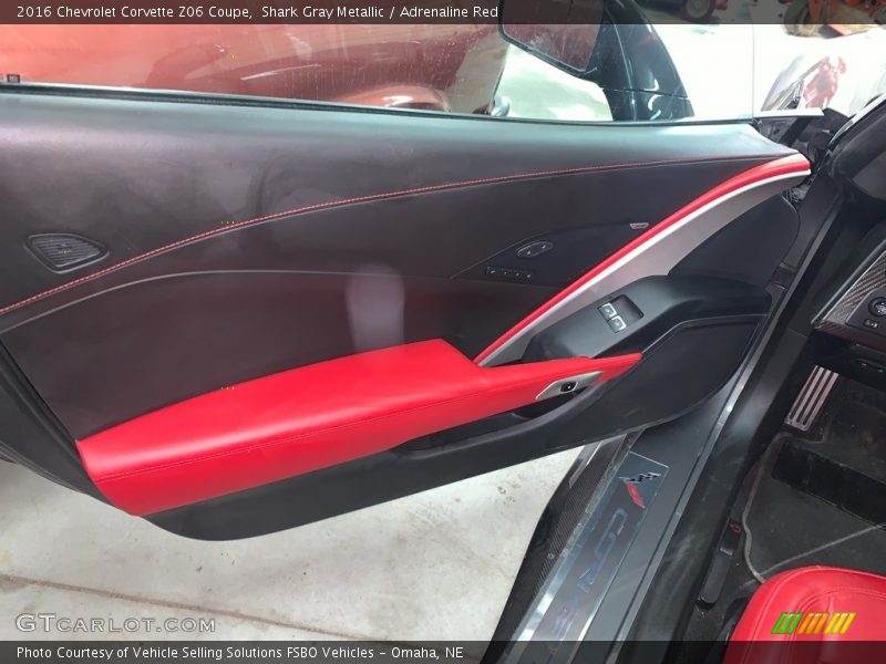 Shark Gray Metallic / Adrenaline Red 2016 Chevrolet Corvette Z06 Coupe
