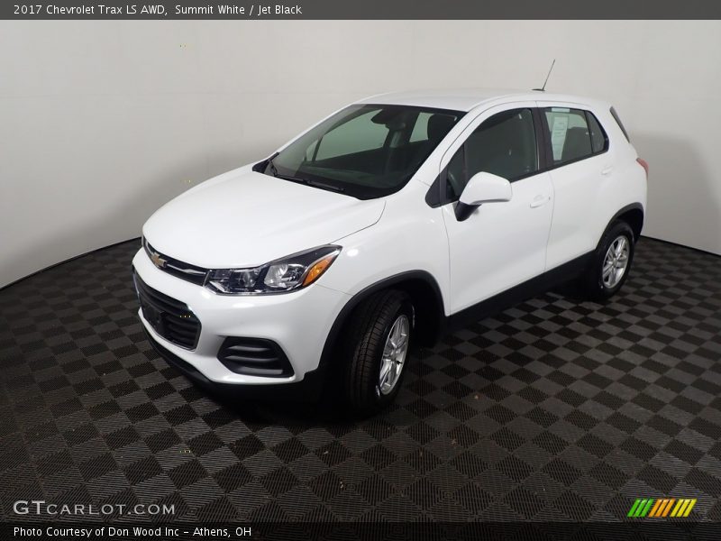 Summit White / Jet Black 2017 Chevrolet Trax LS AWD