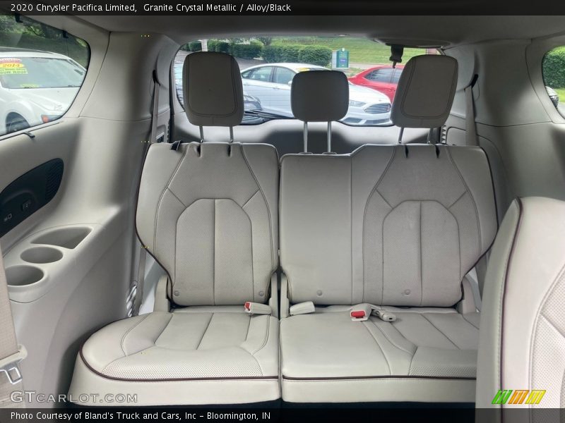 Granite Crystal Metallic / Alloy/Black 2020 Chrysler Pacifica Limited
