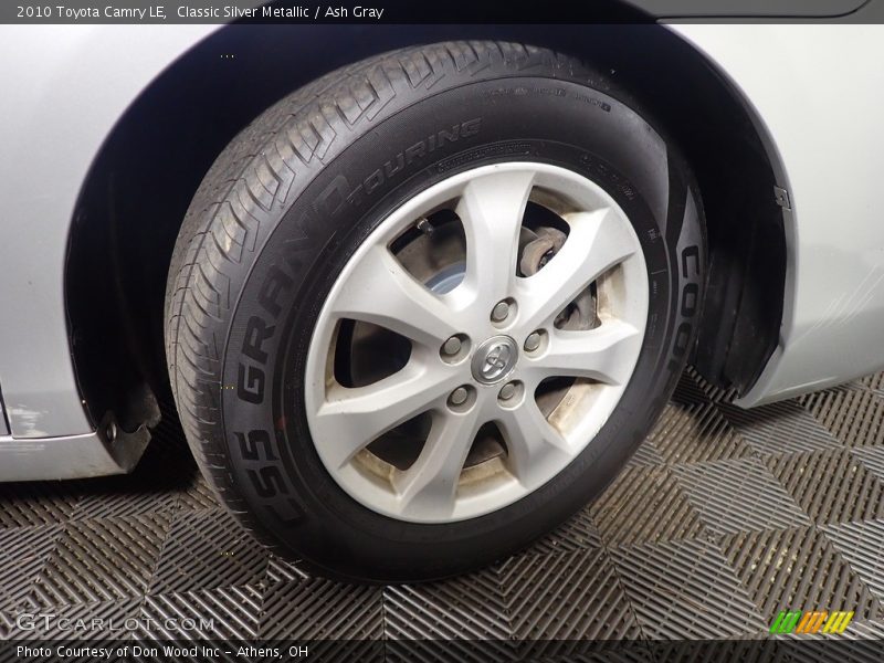 Classic Silver Metallic / Ash Gray 2010 Toyota Camry LE