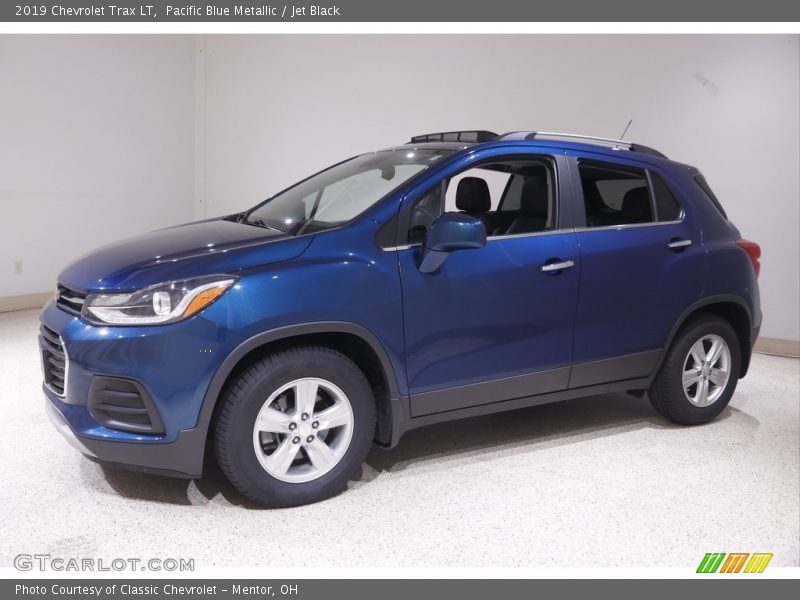 Pacific Blue Metallic / Jet Black 2019 Chevrolet Trax LT