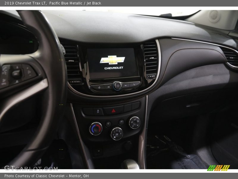 Pacific Blue Metallic / Jet Black 2019 Chevrolet Trax LT