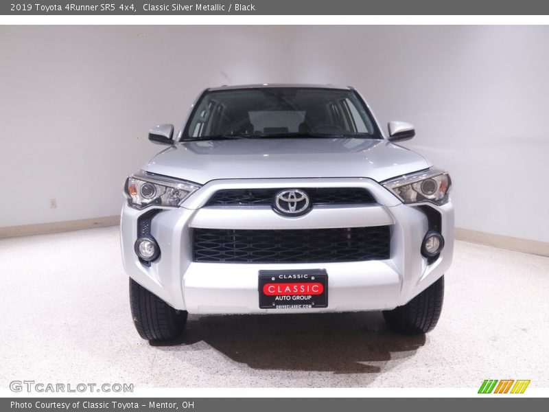 Classic Silver Metallic / Black 2019 Toyota 4Runner SR5 4x4