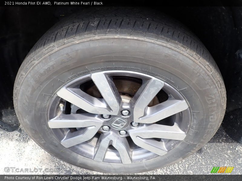 Platinum White Pearl / Black 2021 Honda Pilot EX AWD