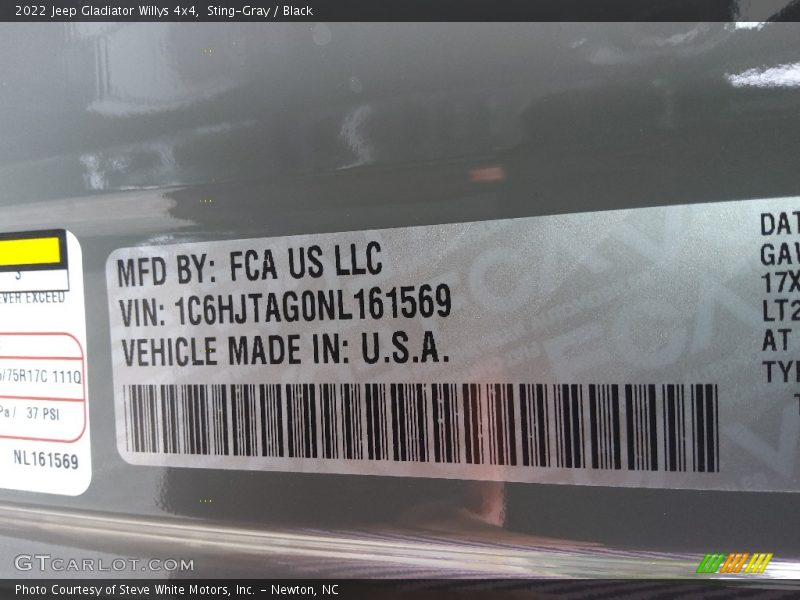 Sting-Gray / Black 2022 Jeep Gladiator Willys 4x4