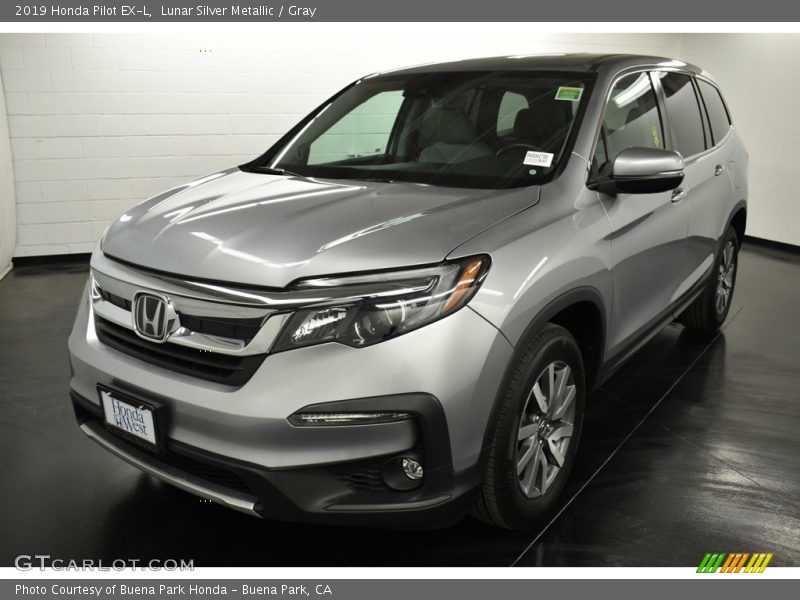 Lunar Silver Metallic / Gray 2019 Honda Pilot EX-L