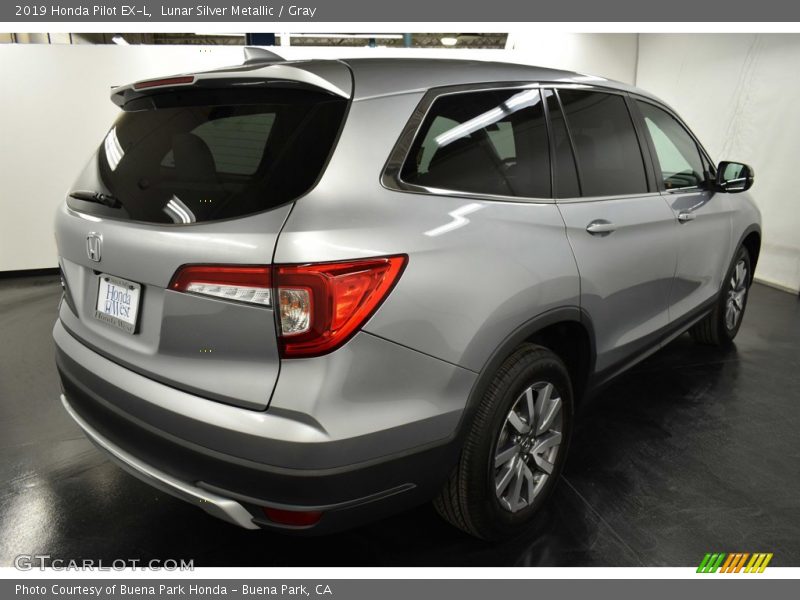 Lunar Silver Metallic / Gray 2019 Honda Pilot EX-L