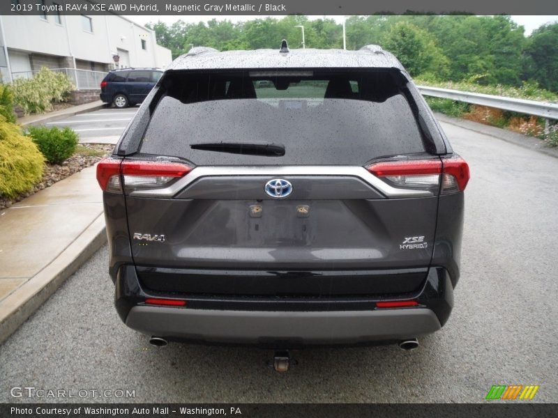 Magnetic Gray Metallic / Black 2019 Toyota RAV4 XSE AWD Hybrid