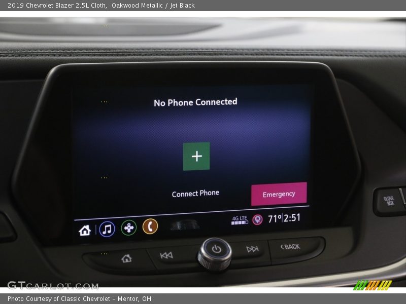 Oakwood Metallic / Jet Black 2019 Chevrolet Blazer 2.5L Cloth