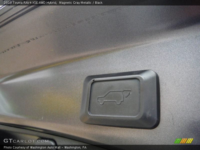 Magnetic Gray Metallic / Black 2019 Toyota RAV4 XSE AWD Hybrid