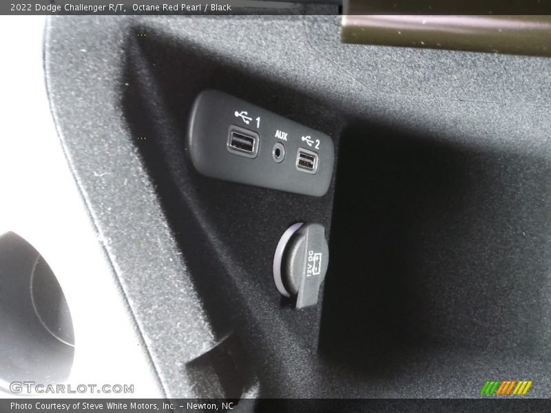 Octane Red Pearl / Black 2022 Dodge Challenger R/T