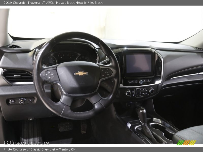 Mosaic Black Metallic / Jet Black 2019 Chevrolet Traverse LT AWD