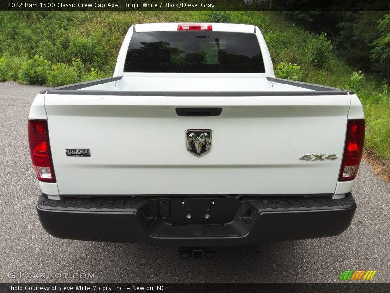 Bright White / Black/Diesel Gray 2022 Ram 1500 Classic Crew Cab 4x4