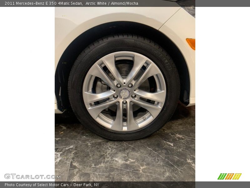 Arctic White / Almond/Mocha 2011 Mercedes-Benz E 350 4Matic Sedan