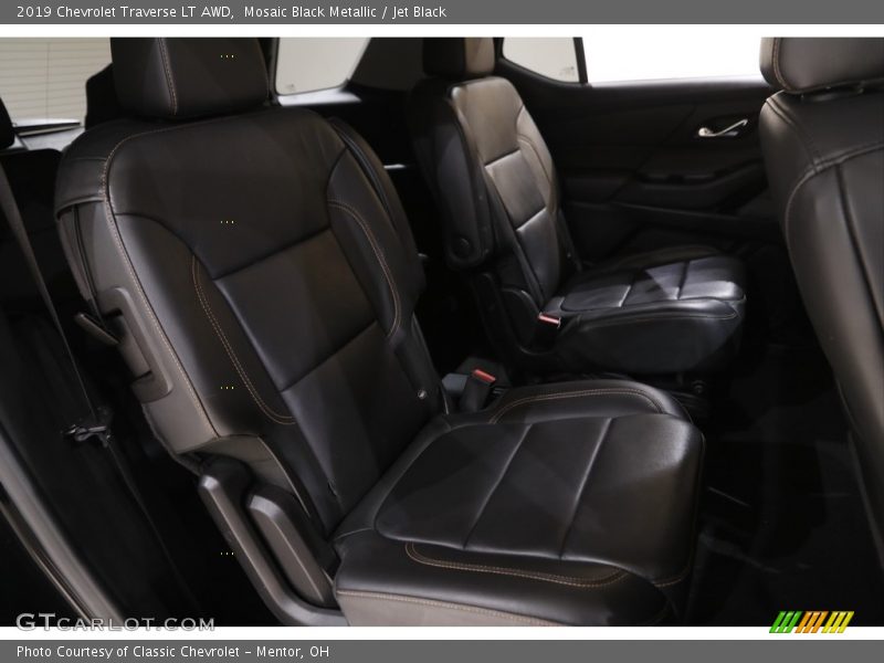 Mosaic Black Metallic / Jet Black 2019 Chevrolet Traverse LT AWD