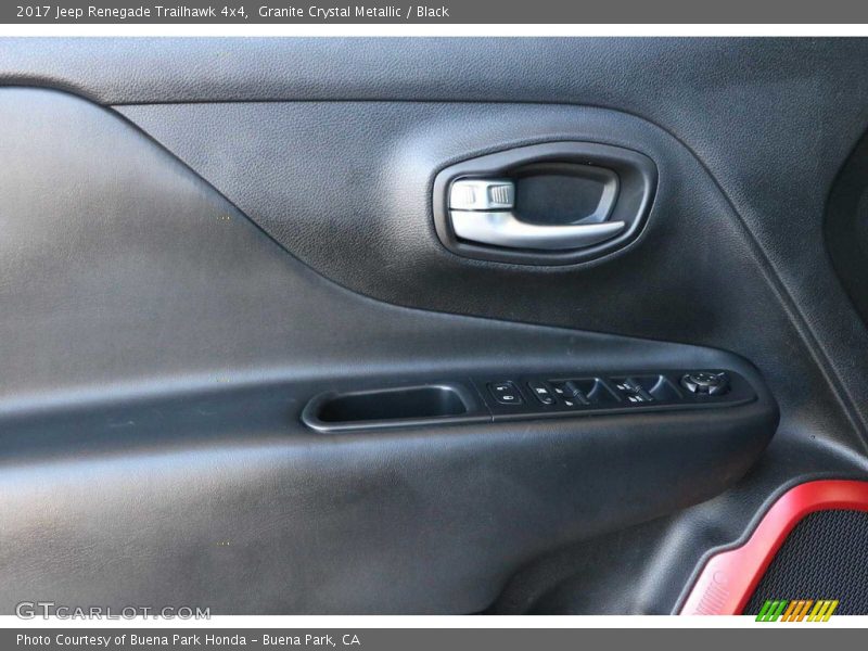 Granite Crystal Metallic / Black 2017 Jeep Renegade Trailhawk 4x4