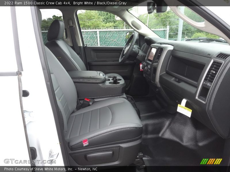  2022 1500 Classic Crew Cab 4x4 Black/Diesel Gray Interior
