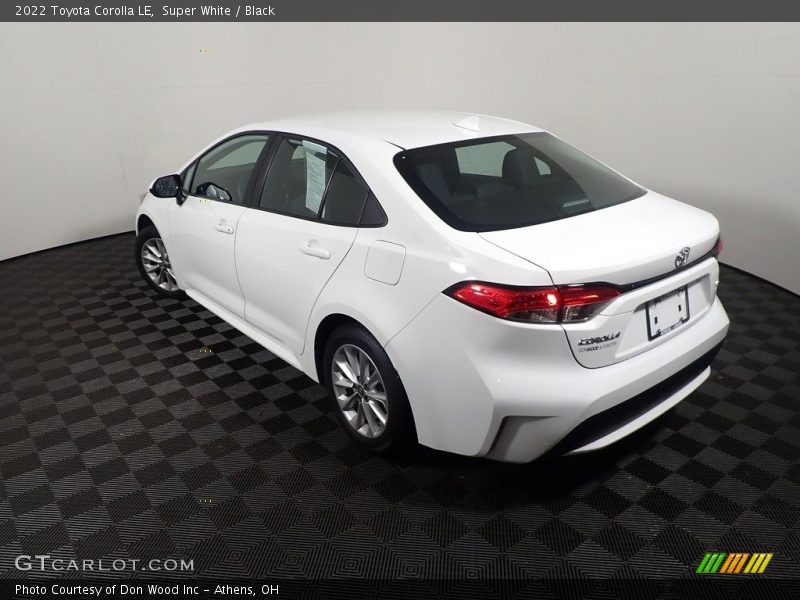 Super White / Black 2022 Toyota Corolla LE