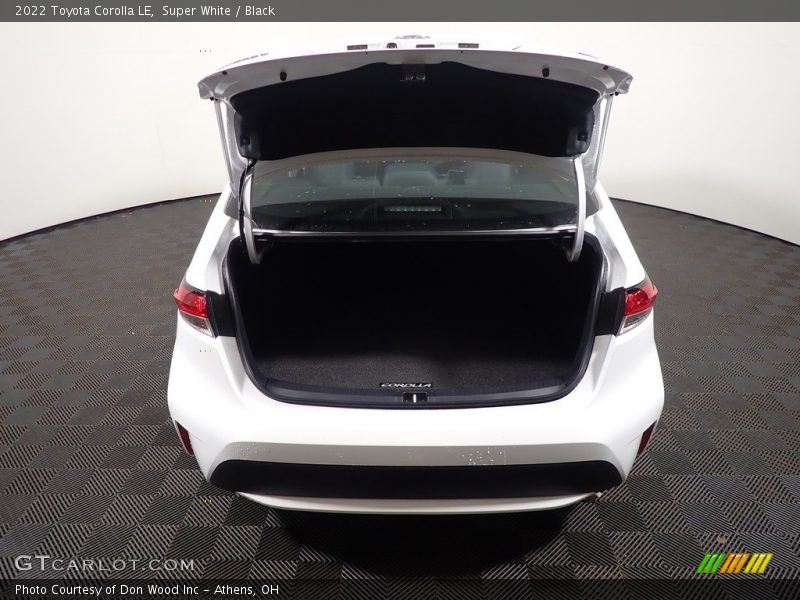 Super White / Black 2022 Toyota Corolla LE