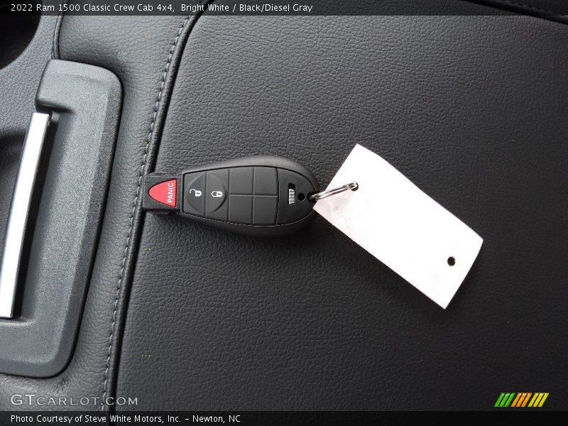 Keys of 2022 1500 Classic Crew Cab 4x4