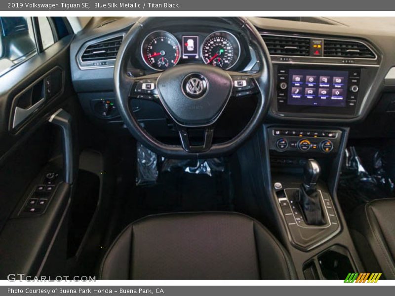 Blue Silk Metallic / Titan Black 2019 Volkswagen Tiguan SE
