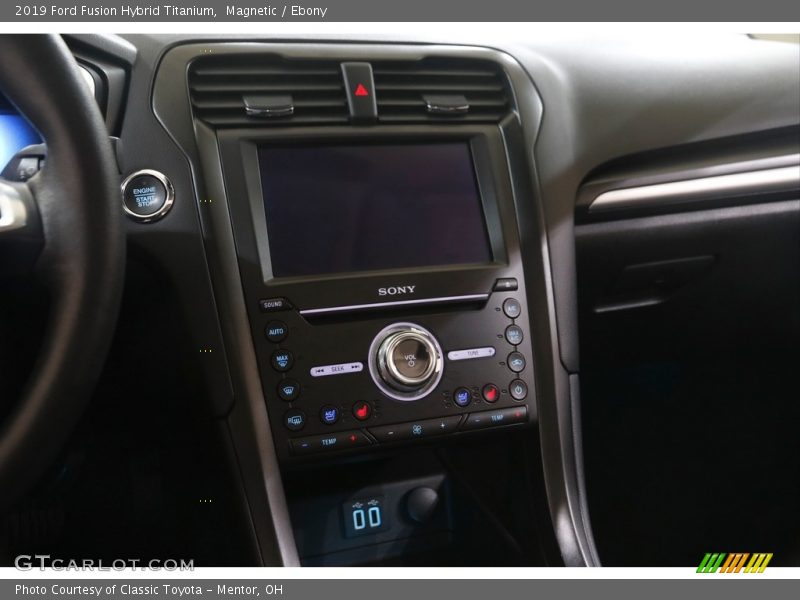 Magnetic / Ebony 2019 Ford Fusion Hybrid Titanium