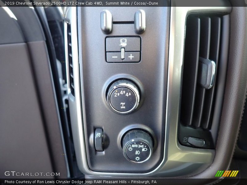 Summit White / Cocoa/­Dune 2019 Chevrolet Silverado 2500HD LTZ Crew Cab 4WD