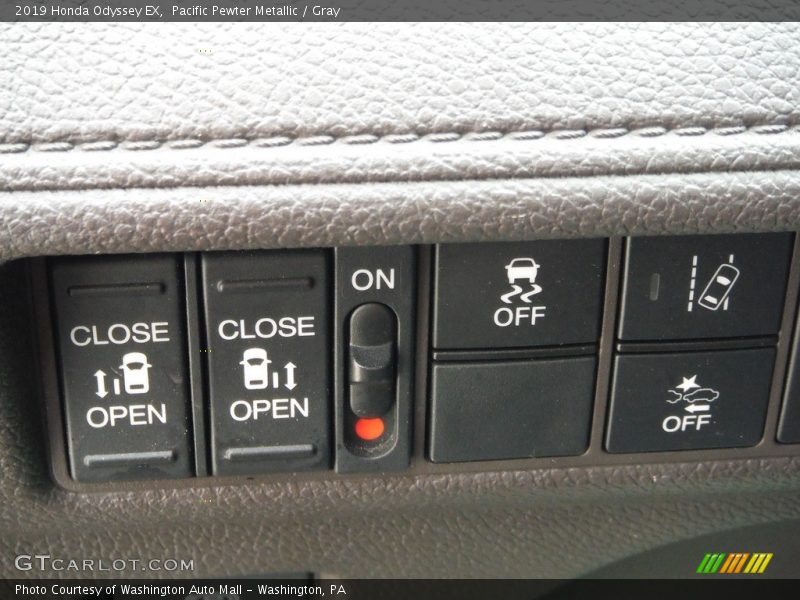 Pacific Pewter Metallic / Gray 2019 Honda Odyssey EX