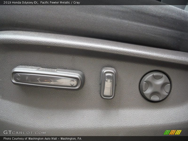 Pacific Pewter Metallic / Gray 2019 Honda Odyssey EX