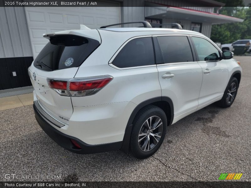 Blizzard Pearl / Ash 2016 Toyota Highlander XLE