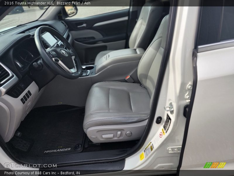 Blizzard Pearl / Ash 2016 Toyota Highlander XLE