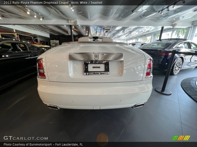 Arctic White / Seashell 2011 Rolls-Royce Phantom Drophead Coupe