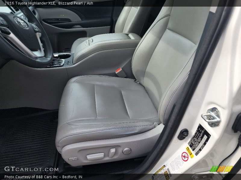Blizzard Pearl / Ash 2016 Toyota Highlander XLE