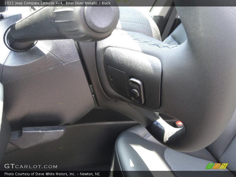 Billet Silver Metallic / Black 2022 Jeep Compass Latitude 4x4