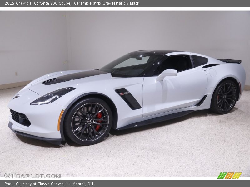 Front 3/4 View of 2019 Corvette Z06 Coupe