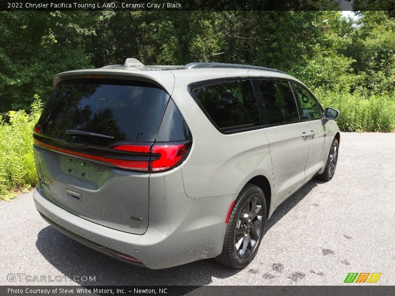 Ceramic Gray / Black 2022 Chrysler Pacifica Touring L AWD
