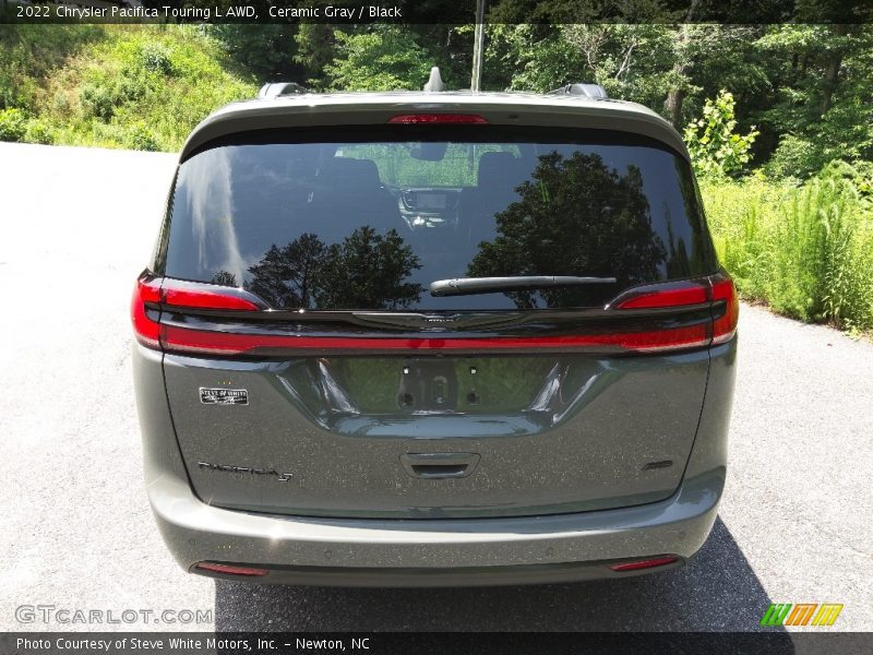Ceramic Gray / Black 2022 Chrysler Pacifica Touring L AWD