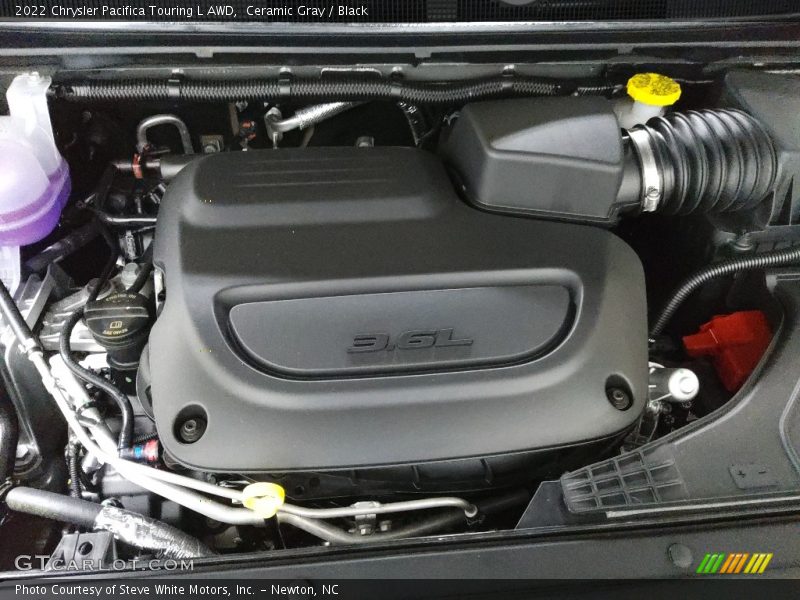 Ceramic Gray / Black 2022 Chrysler Pacifica Touring L AWD