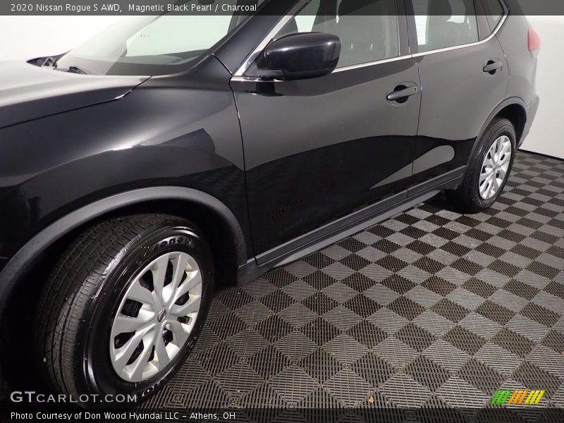 Magnetic Black Pearl / Charcoal 2020 Nissan Rogue S AWD