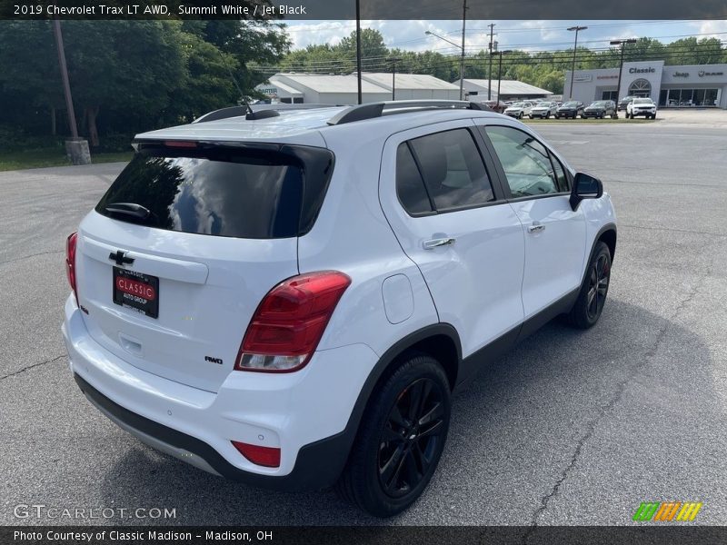 Summit White / Jet Black 2019 Chevrolet Trax LT AWD