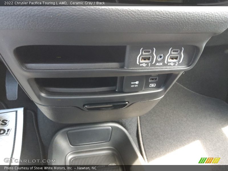 Ceramic Gray / Black 2022 Chrysler Pacifica Touring L AWD