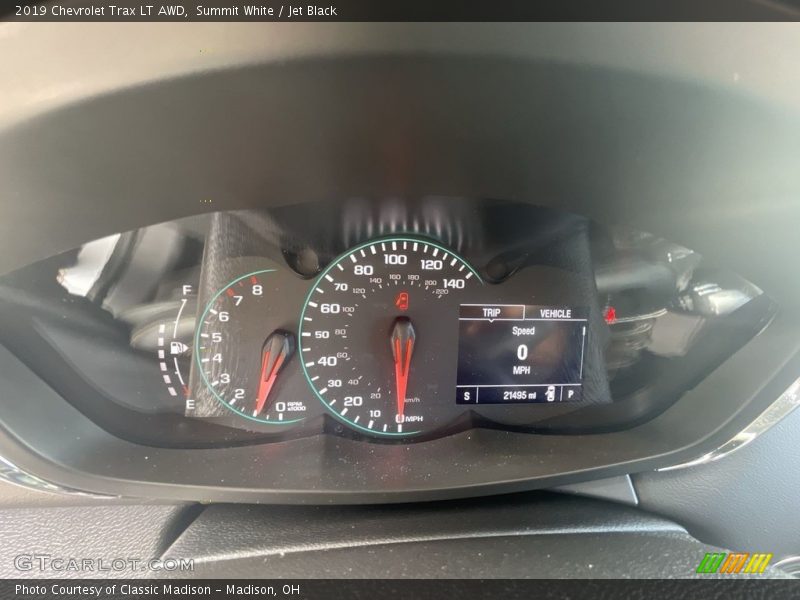 Summit White / Jet Black 2019 Chevrolet Trax LT AWD