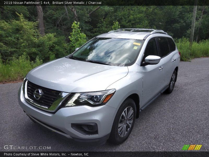 Brilliant Silver Metallic / Charcoal 2019 Nissan Pathfinder S 4x4