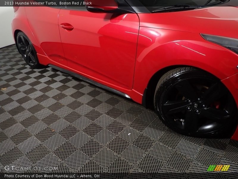 Boston Red / Black 2013 Hyundai Veloster Turbo