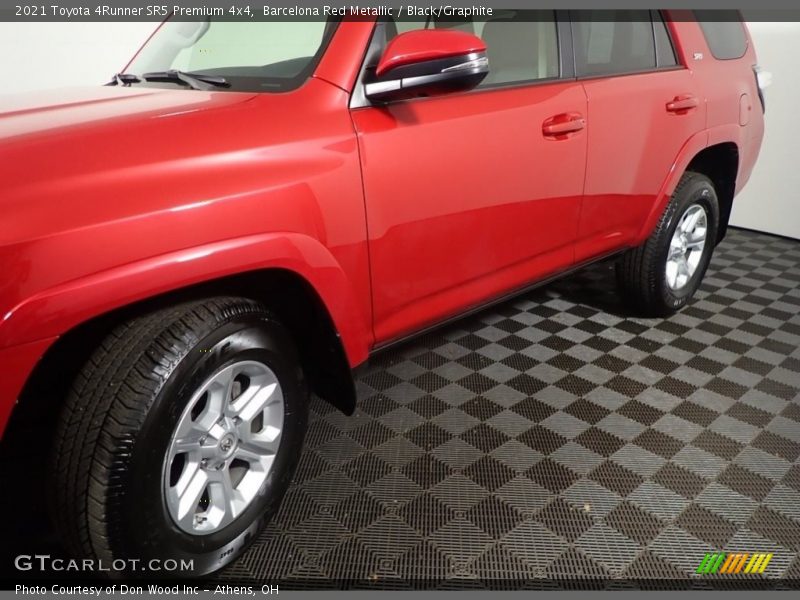 Barcelona Red Metallic / Black/Graphite 2021 Toyota 4Runner SR5 Premium 4x4