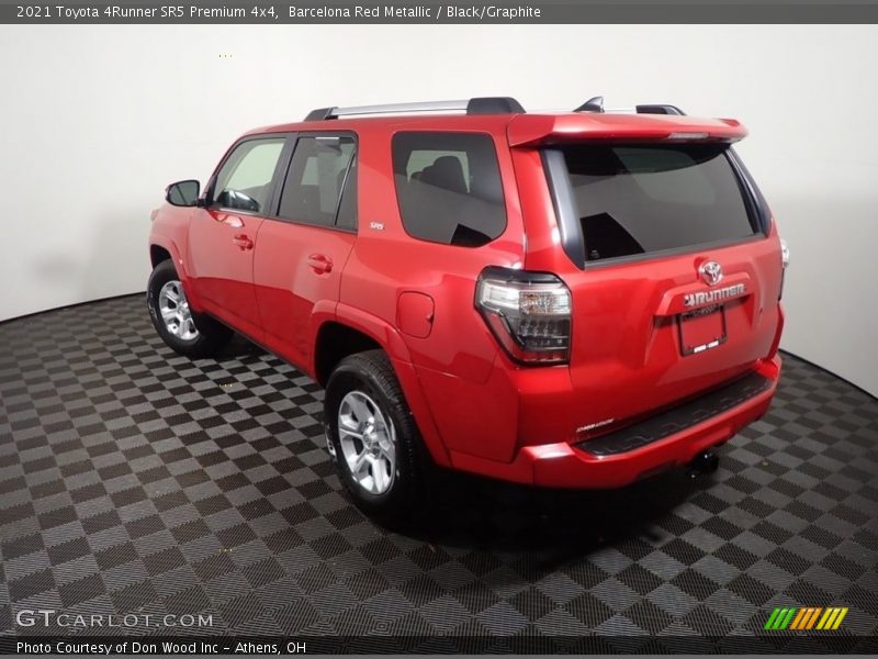 Barcelona Red Metallic / Black/Graphite 2021 Toyota 4Runner SR5 Premium 4x4