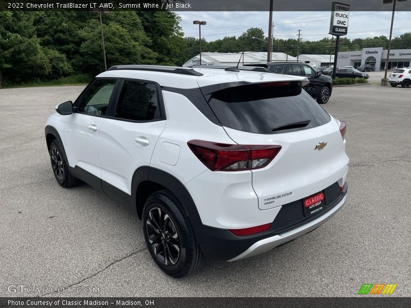 Summit White / Jet Black 2022 Chevrolet TrailBlazer LT AWD