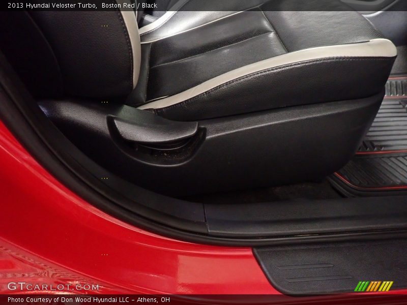 Boston Red / Black 2013 Hyundai Veloster Turbo